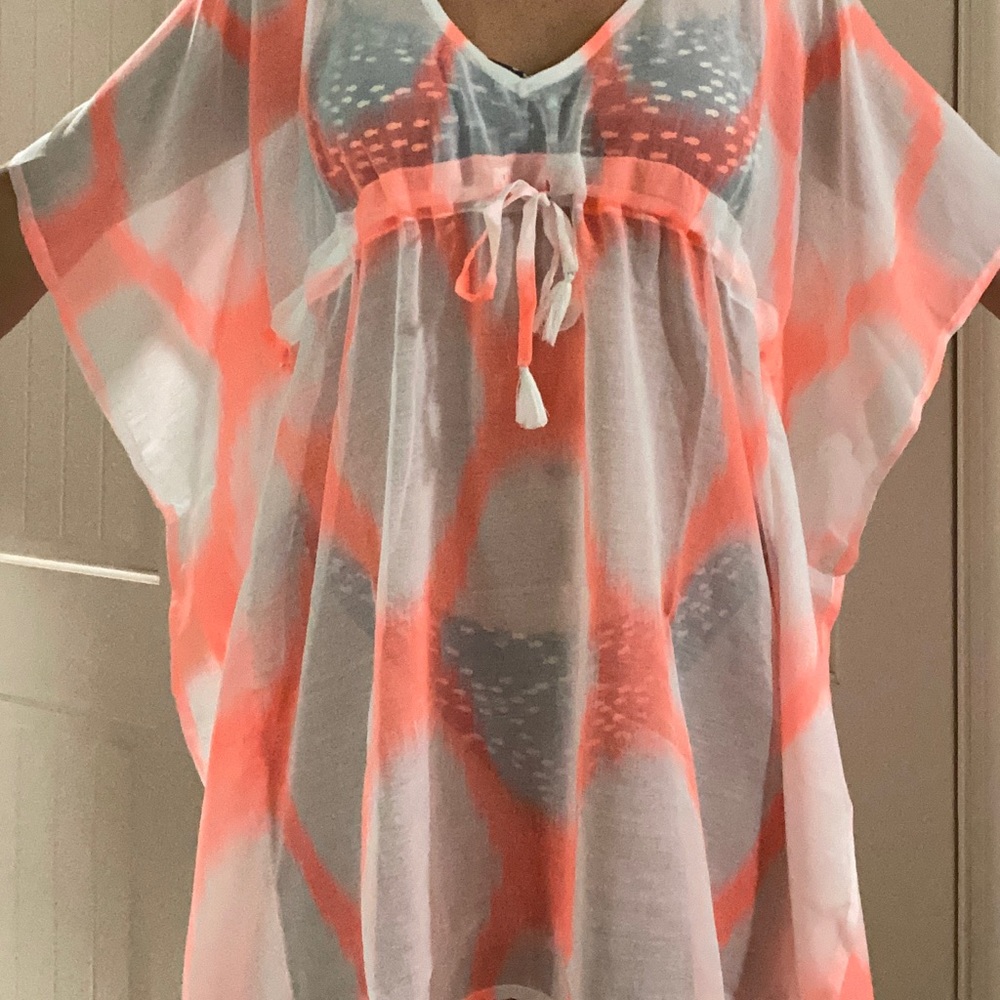 ✨ NWT ECHO BEACH COVER UP